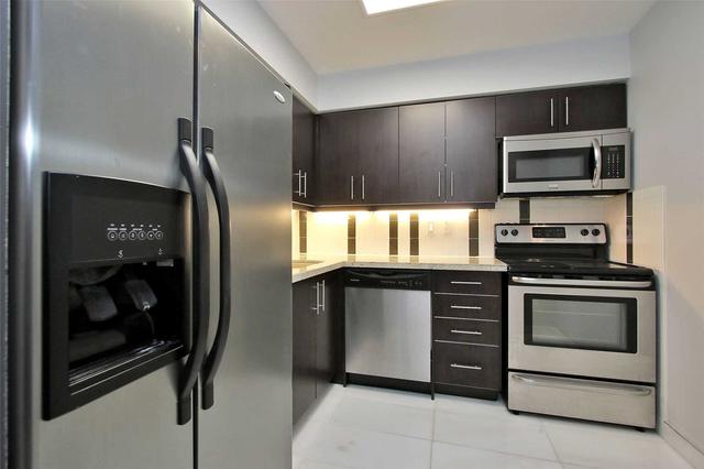 604 - 18 Hillcrest Ave, Condo with 2 bedrooms, 2 bathrooms and 1 parking in Toronto ON | Image 3