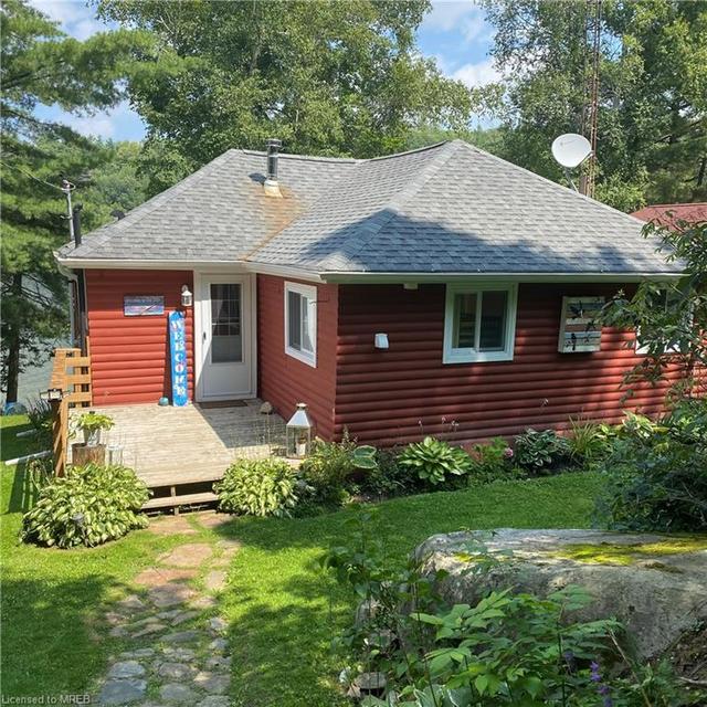 1021 Lakeview Road Road, House detached with 3 bedrooms, 1 bathrooms and 4 parking in Muskoka Lakes ON | Image 12