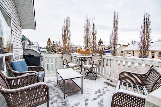 32 Dempsey Street, House detached with 5 bedrooms, 3 bathrooms and 2 parking in Red Deer AB | Image 10