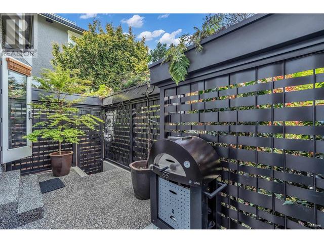 2511 W 1st Avenue, House detached with 2 bedrooms, 3 bathrooms and 1 parking in Vancouver BC | Image 17