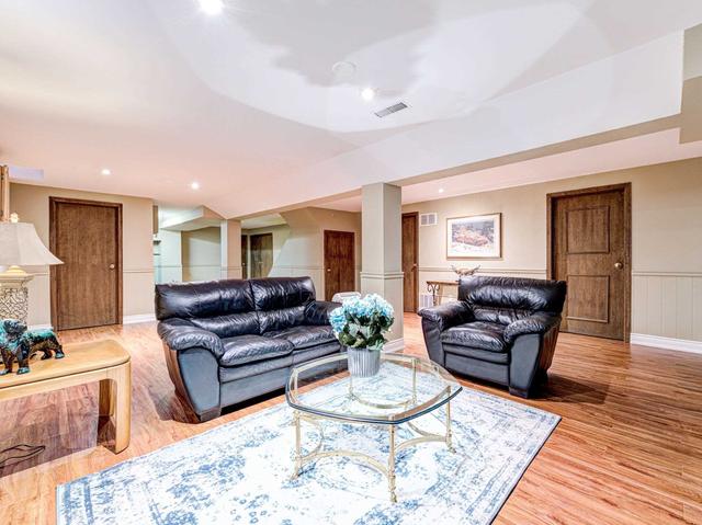 6232 Camgreen Circ, House detached with 4 bedrooms, 3 bathrooms and 6 parking in Mississauga ON | Image 30