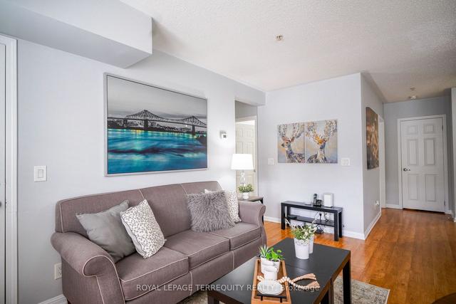 107 - 10 Mendelssohn St, Condo with 3 bedrooms, 2 bathrooms and 1 parking in Toronto ON | Image 7
