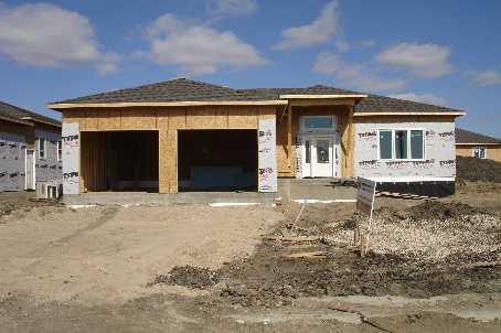14 Denby Cove, House detached with 3 bedrooms, 2 bathrooms and 2 parking in Niverville MB | Image 1