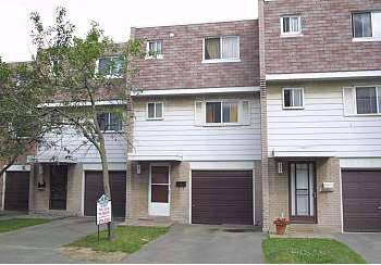 38a - 830 Westlock Rd, Townhouse with 3 bedrooms, 2 bathrooms and 1 parking in Mississauga ON | Image 1