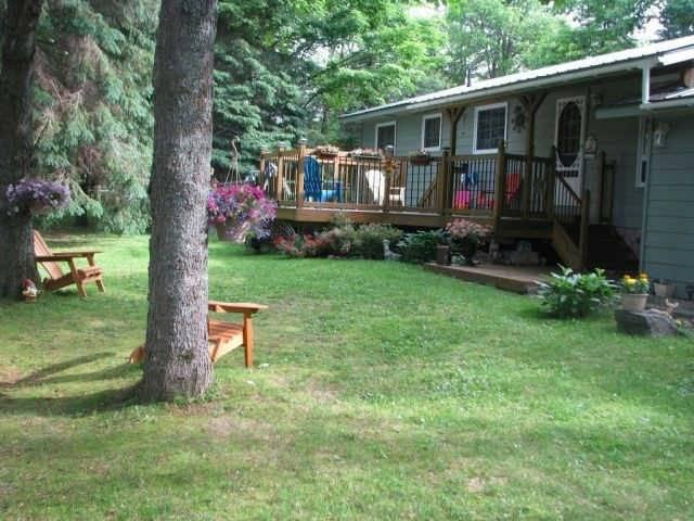 1 Mccrank Dr, Home with 3 bedrooms, 2 bathrooms and 4 parking in Bracebridge ON | Image 1