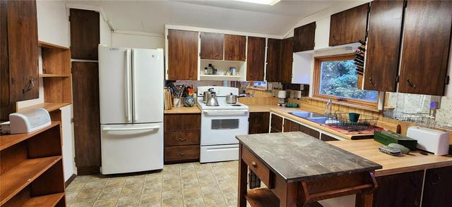 3254 Mabel Lake Road, House detached with 3 bedrooms, 1 bathrooms and null parking in North Okanagan F BC | Card Image