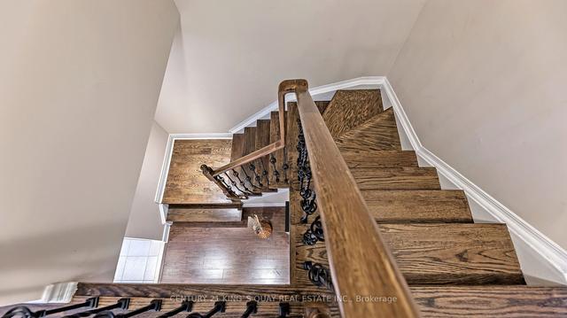 88 Giancola Cres, House attached with 3 bedrooms, 3 bathrooms and 4 parking in Vaughan ON | Image 9