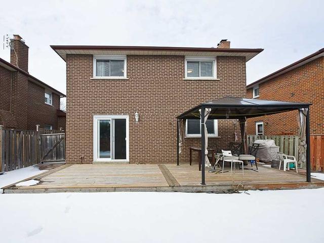 215 Wintermute Blvd, House detached with 4 bedrooms, 3 bathrooms and 4 parking in Toronto ON | Image 17