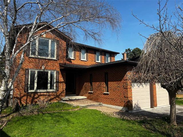 43 Doris Cres, House detached with 4 bedrooms, 3 bathrooms and 6 parking in Newmarket ON | Card Image