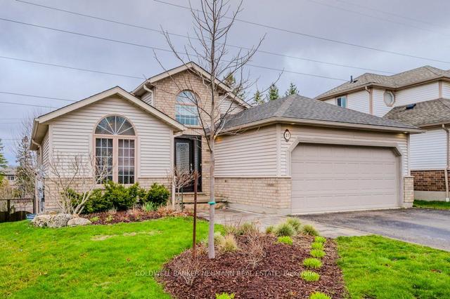 27 Pacific Pl, House detached with 2 bedrooms, 3 bathrooms and 4 parking in Guelph ON | Image 12