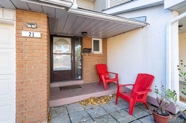 21 - 21 Carisbrooke Crt, Townhouse with 3 bedrooms, 3 bathrooms and 2 parking in Brampton ON | Image 12