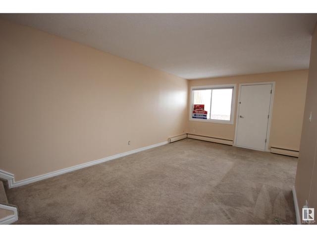 221 - 95 Mckenney Av, Condo with 2 bedrooms, 1 bathrooms and null parking in St. Albert AB | Image 9