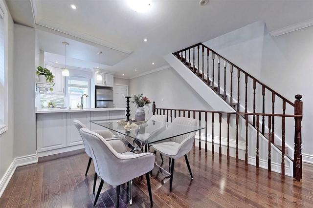 499 Mortimer Ave, House semidetached with 3 bedrooms, 2 bathrooms and 1 parking in Toronto ON | Image 3