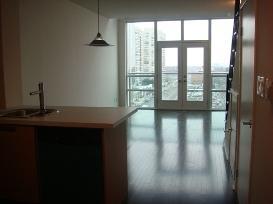 809 - 3391 Bloor St W, Condo with 1 bedrooms, 2 bathrooms and 1 parking in Toronto ON | Image 1