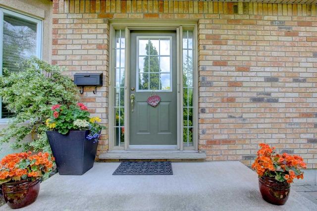 1 - 963 King Rd, Townhouse with 2 bedrooms, 3 bathrooms and 3 parking in Burlington ON | Image 35