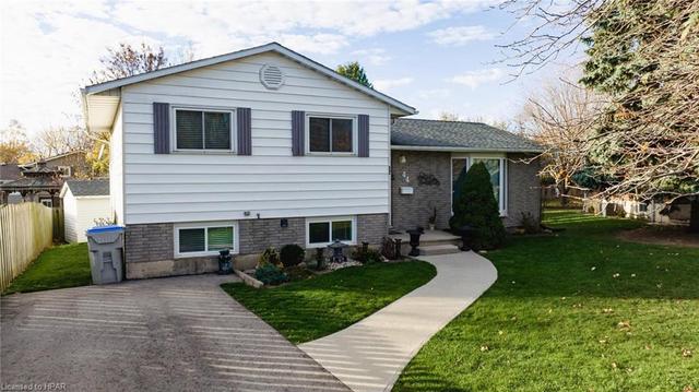 44 Valerie Court, House detached with 3 bedrooms, 2 bathrooms and 3 parking in Goderich ON | Image 38