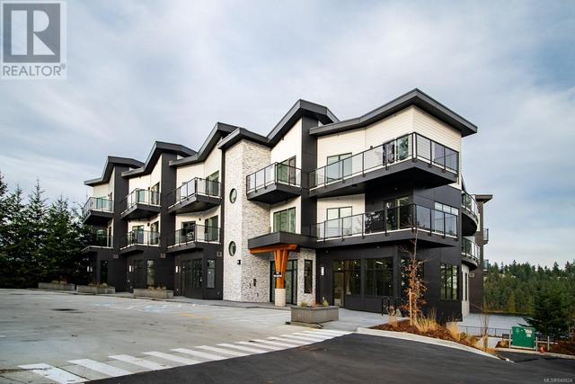 204 - 4474 Wellington Rd, Condo with 1 bedrooms, 1 bathrooms and 1 parking in Nanaimo BC | Image 2