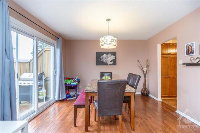 1435 Beaucourt Place, Townhouse with 3 bedrooms, 3 bathrooms and 3 parking in Ottawa ON | Image 9