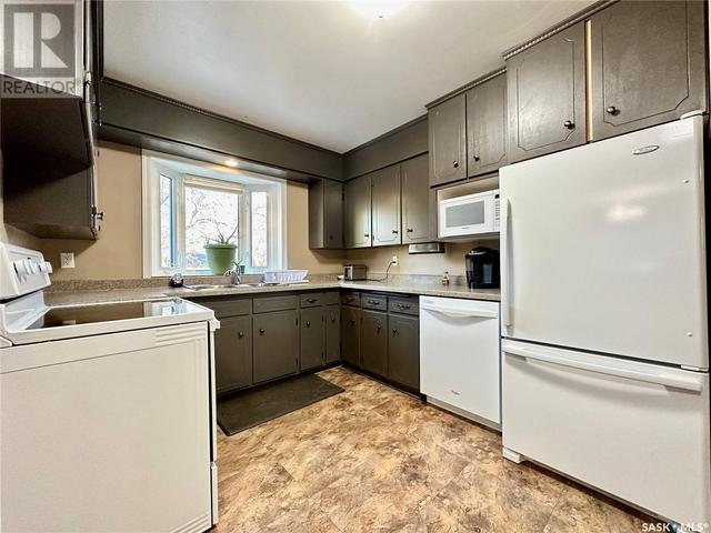 119 Jubilee Crescent, House detached with 4 bedrooms, 2 bathrooms and null parking in Rosetown SK | Image 18