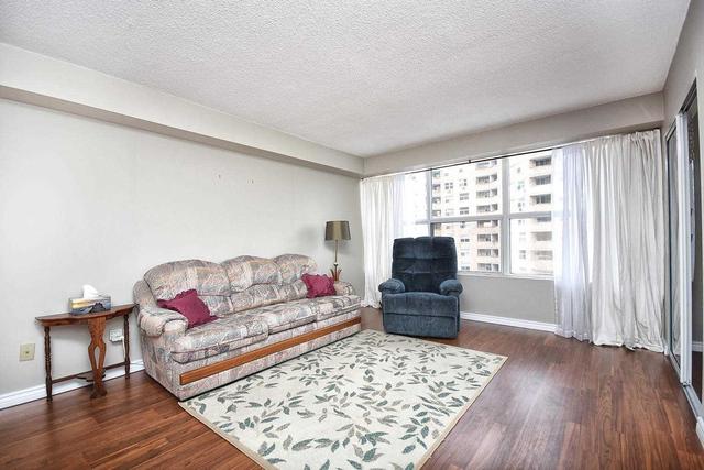 407 - 250 Davis Dr, Condo with 2 bedrooms, 2 bathrooms and 1 parking in Newmarket ON | Image 5
