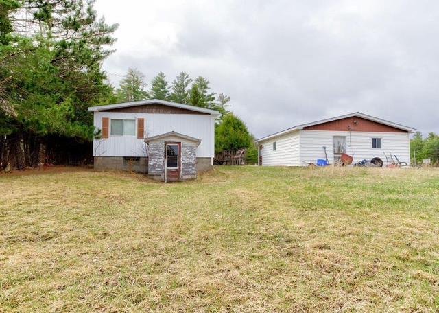 16382 Highway 60 Highway, House detached with 3 bedrooms, 1 bathrooms and 6 parking in Killaloe, Hagarty and Richards ON | Image 7