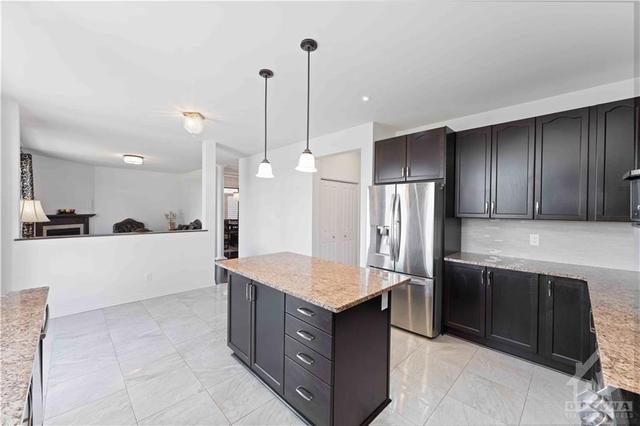 761 Fiddlehead Street, House detached with 5 bedrooms, 4 bathrooms and 6 parking in Ottawa ON | Image 10