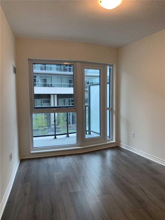 th02 - 39 Annie Craig Dr, Townhouse with 2 bedrooms, 3 bathrooms and 1 parking in Toronto ON | Image 6