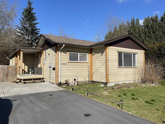 25103 Dewdney Trunk Road, House detached with 2 bedrooms, 2 bathrooms and null parking in Maple Ridge BC | Card Image