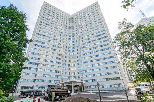 2201 - 3700 Kaneff Cres, Condo with 2 bedrooms, 2 bathrooms and 1 parking in Mississauga ON | Image 1