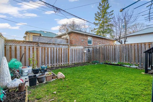 158b Leyton Ave, House detached with 4 bedrooms, 5 bathrooms and 3 parking in Toronto ON | Image 35