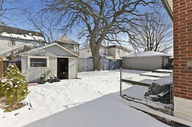 31 Vola Crt, House detached with 3 bedrooms, 2 bathrooms and 3 parking in Hamilton ON | Image 22