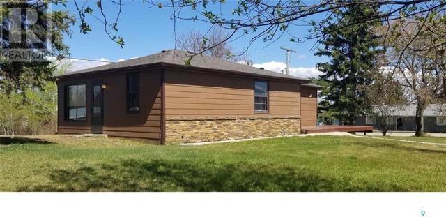 176 1st Street, House detached with 2 bedrooms, 1 bathrooms and null parking in Pierceland SK | Card Image