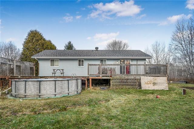 3458 Pattee Road, House detached with 4 bedrooms, 1 bathrooms and 5 parking in East Hawkesbury ON | Image 4