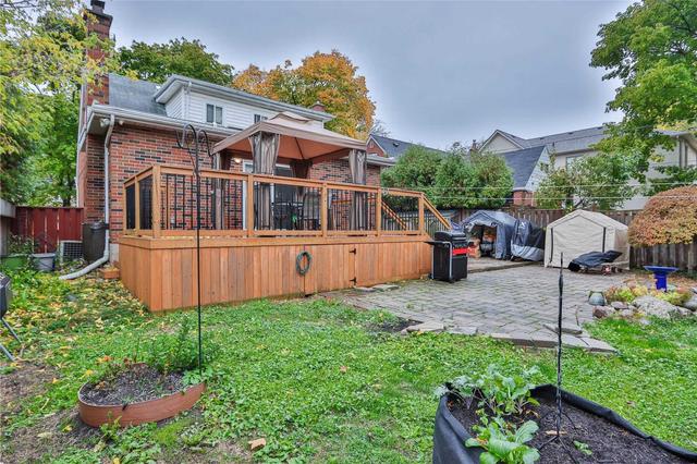 40 Bevdale Rd, House detached with 3 bedrooms, 2 bathrooms and 3 parking in Toronto ON | Image 17