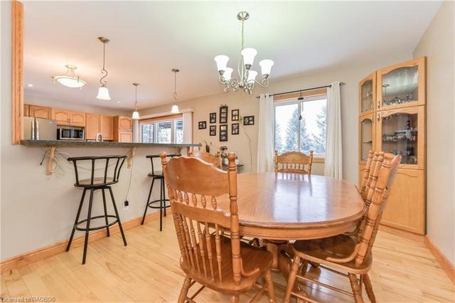 7539 Sideroad 7 Road E, House detached with 5 bedrooms, 2 bathrooms and null parking in Wellington North ON | Image 6
