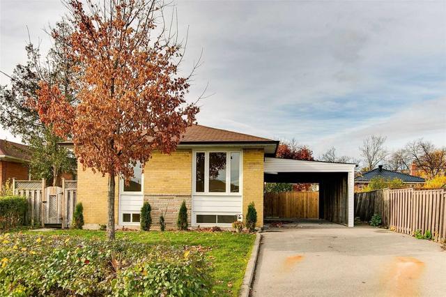 16 Stephenfrank Rd, House detached with 3 bedrooms, 2 bathrooms and 4 parking in Toronto ON | Card Image