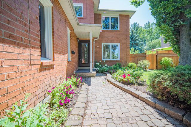 154 Kersey Cres, House detached with 3 bedrooms, 4 bathrooms and 6 parking in Richmond Hill ON | Image 12