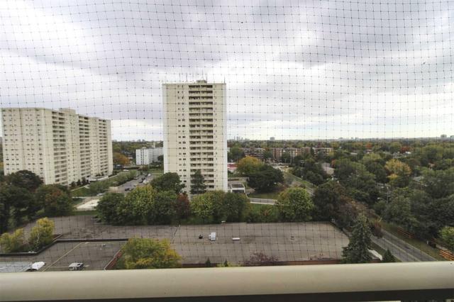 1201 - 1338 York Mills Rd, Condo with 3 bedrooms, 2 bathrooms and 1 parking in Toronto ON | Image 9