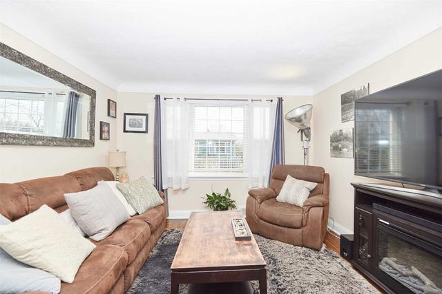 12 Ferndale Ave, House detached with 2 bedrooms, 1 bathrooms and 4 parking in St. Catharines ON | Image 31