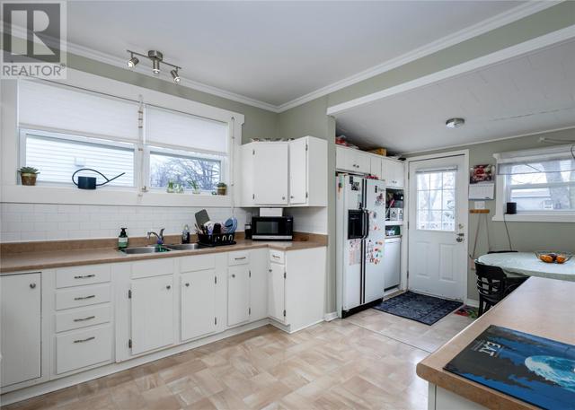 17 Allandale Road, House detached with 3 bedrooms, 2 bathrooms and null parking in St. John's NL | Image 13