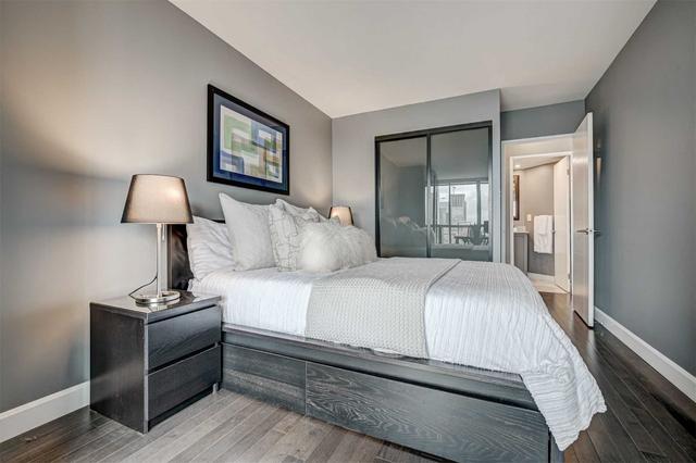 802 - 95 Lombard St, Condo with 1 bedrooms, 1 bathrooms and 1 parking in Toronto ON | Image 7