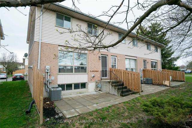 3 - 126 Belmont Dr, Townhouse with 3 bedrooms, 2 bathrooms and 1 parking in London ON | Image 7
