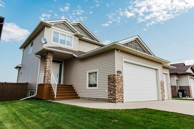 10222 154 Avenue, House detached with 4 bedrooms, 3 bathrooms and 5 parking in Grande Prairie County No. 1 AB | Image 2