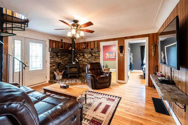 1739 Abingdon Rd W, House detached with 3 bedrooms, 1 bathrooms and 26 parking in West Lincoln ON | Image 23