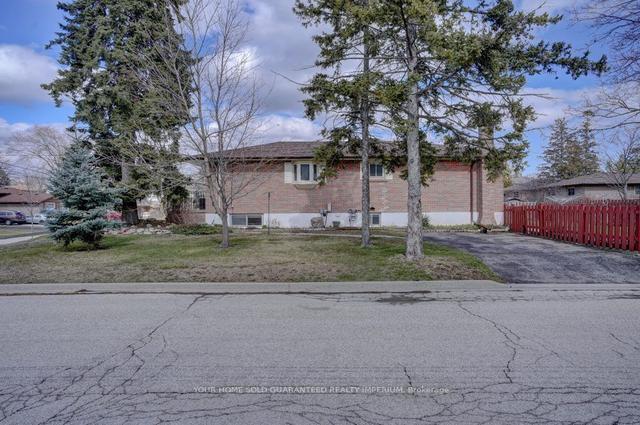 837 Hillcrest Rd, House detached with 3 bedrooms, 2 bathrooms and 4 parking in Pickering ON | Image 16