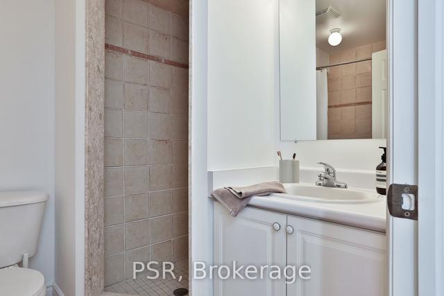 1003 College St, Townhouse with 3 bedrooms, 3 bathrooms and 1 parking in Toronto ON | Image 13