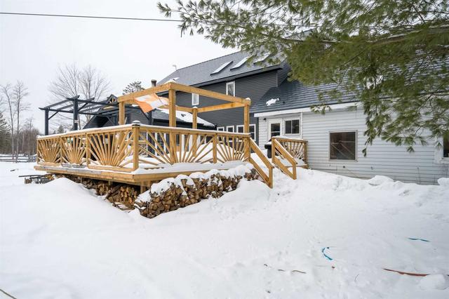 1228 Road 506 Rd, House detached with 6 bedrooms, 4 bathrooms and 12 parking in North Frontenac ON | Image 13
