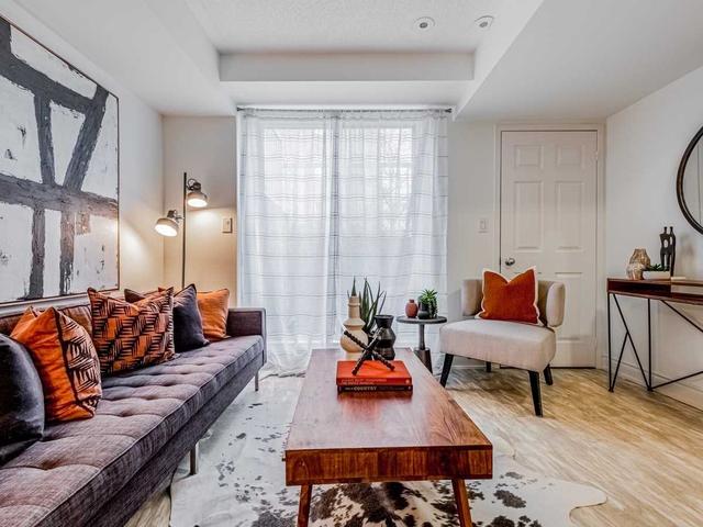 70 - 55 Turntable Cres, Townhouse with 3 bedrooms, 2 bathrooms and 1 parking in Toronto ON | Image 10