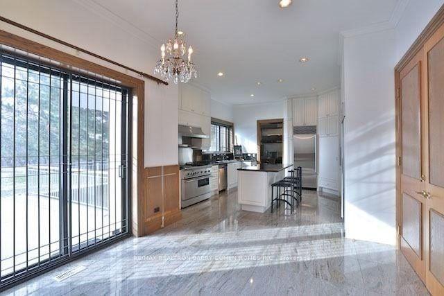 23 Bayview Ridge, House detached with 7 bedrooms, 11 bathrooms and 22 parking in Toronto ON | Image 7