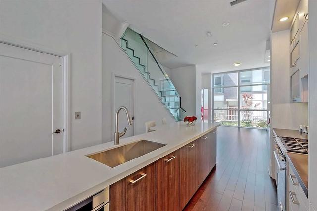 th5 - 101 Erskine Ave, Townhouse with 3 bedrooms, 4 bathrooms and 2 parking in Toronto ON | Image 5